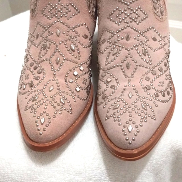 BiBi Lou Beige Studded Ankle Boots Sz 36 or Sz 5.5, Suede - Picture 2 of 7